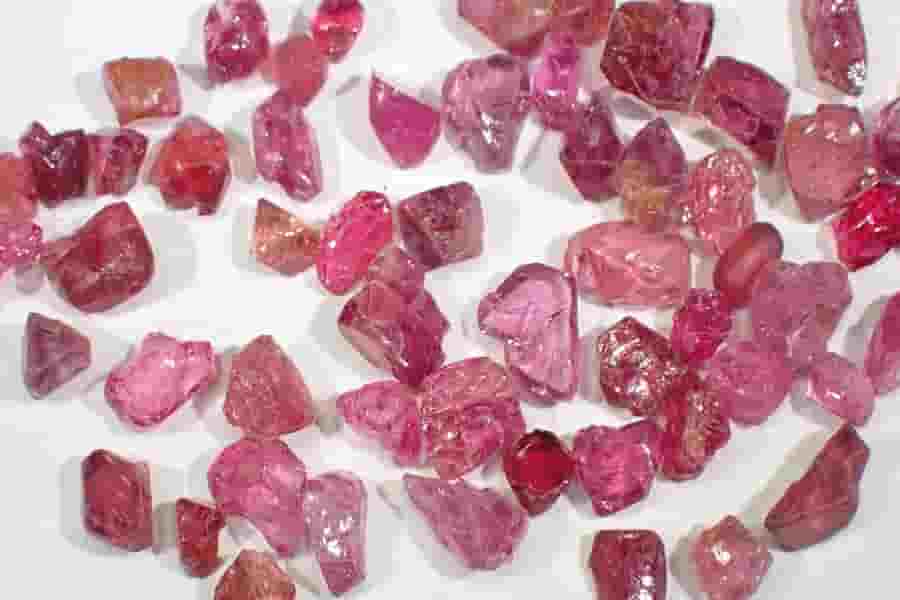 Spinel Mogok - Lot 63 ks