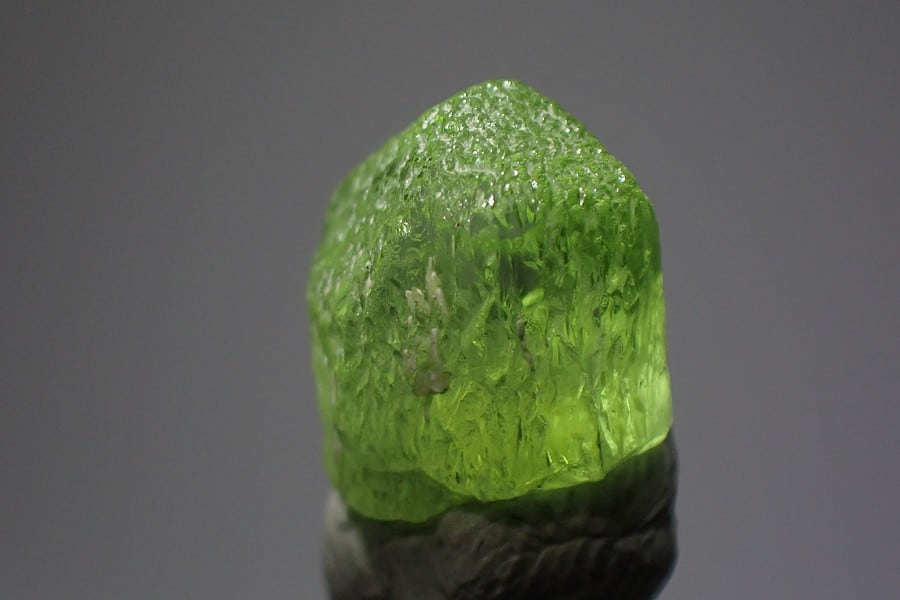 Peridot - olivín ( top krystal ) 5ct 